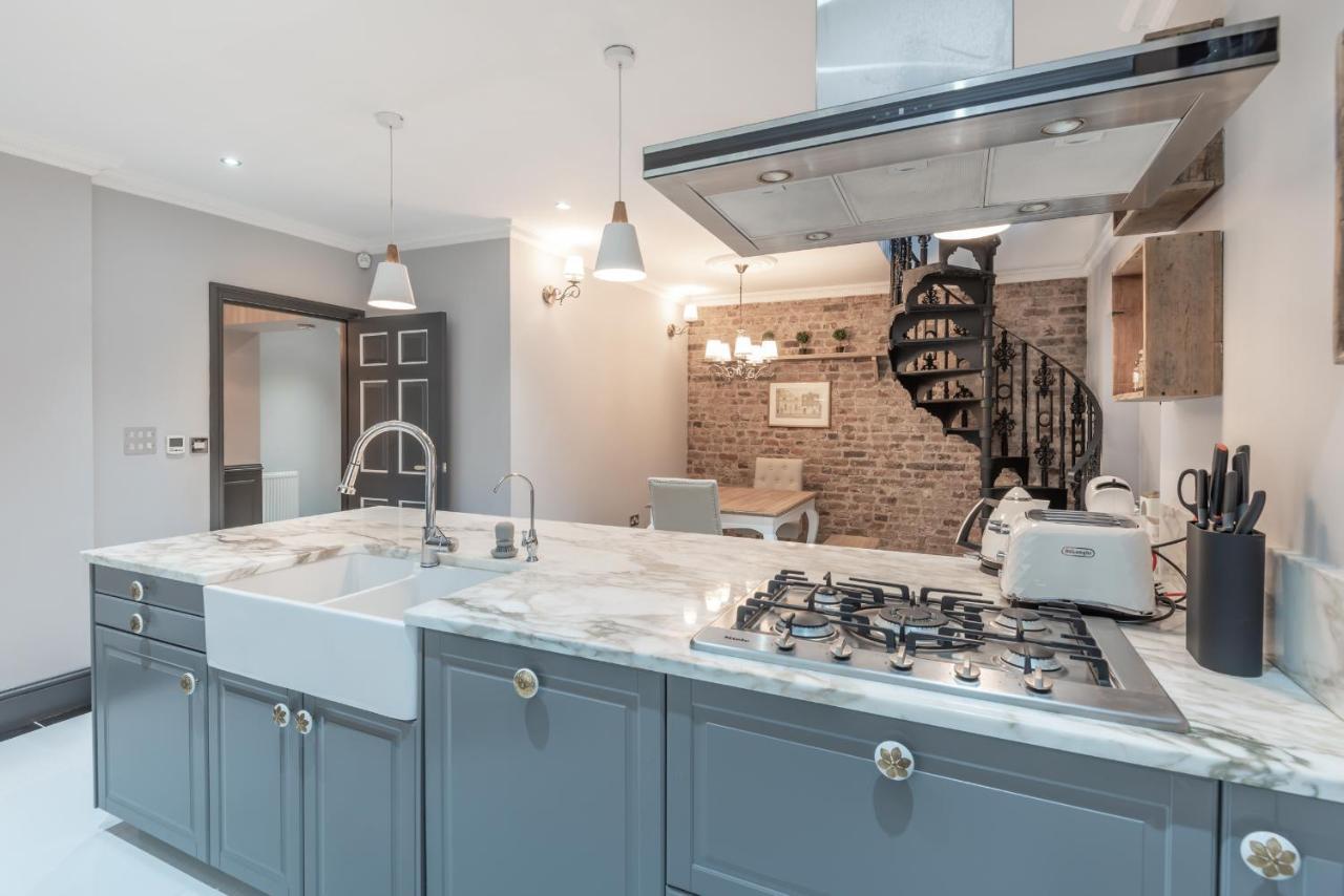 The London House - Entire Villa 외부 사진