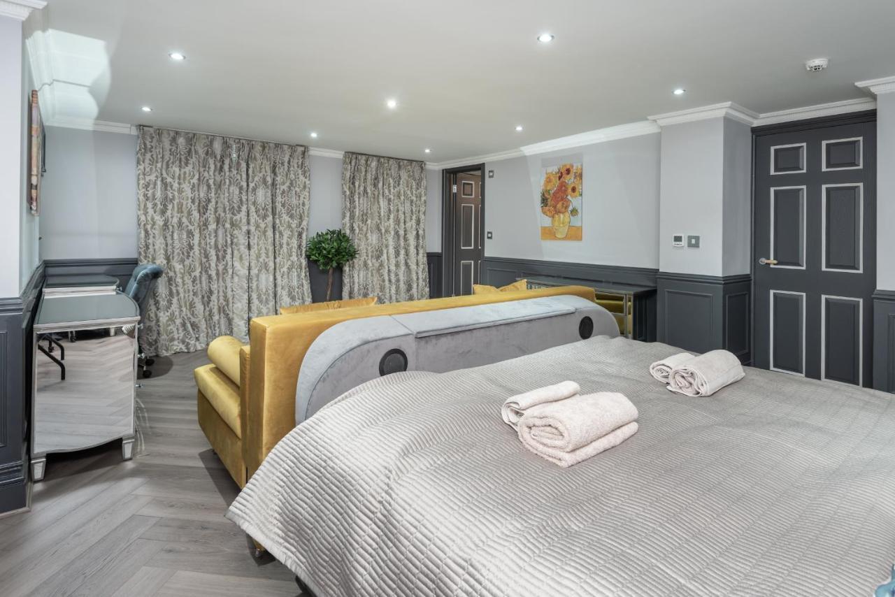 The London House - Entire Villa 외부 사진