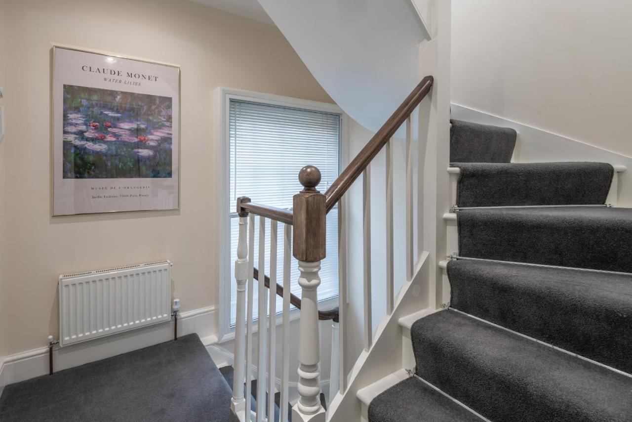 The London House - Entire Villa 외부 사진