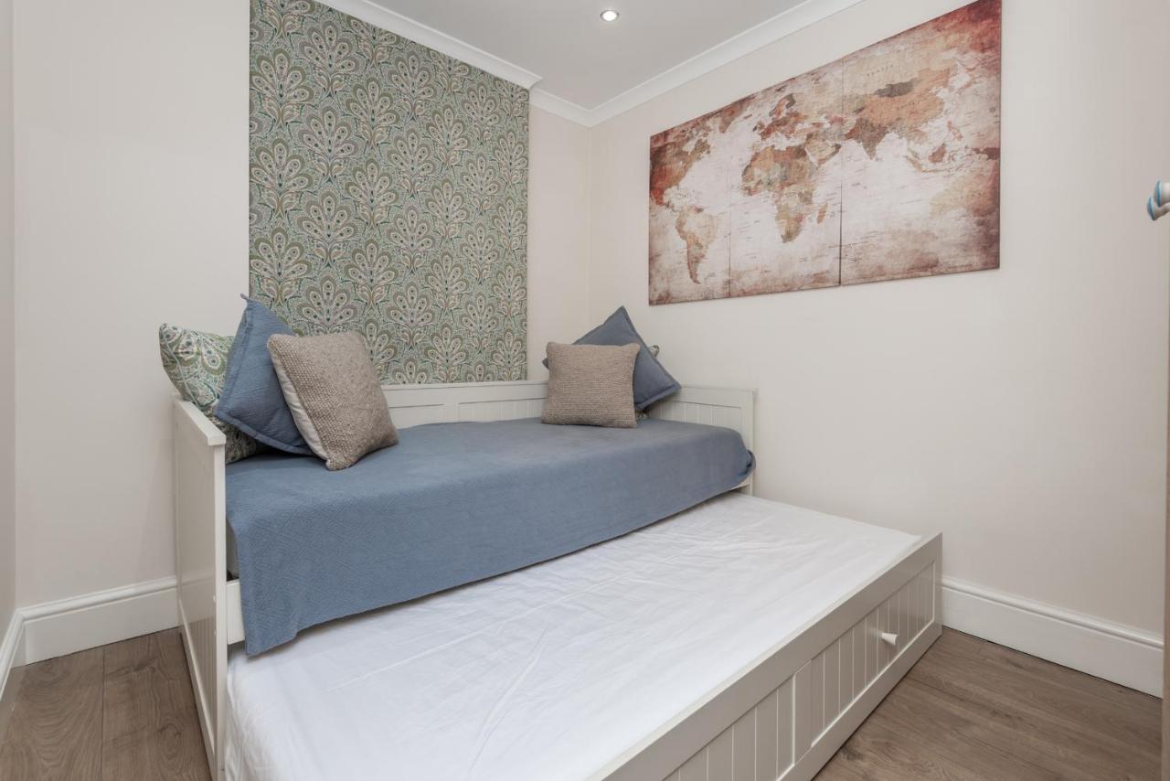 The London House - Entire Villa 외부 사진